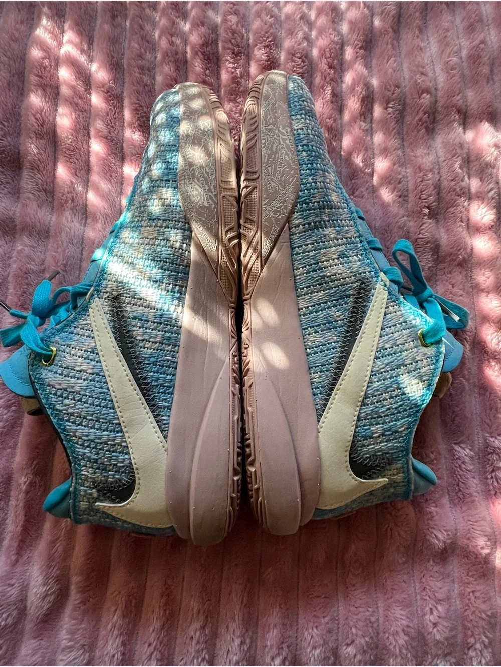 Lebron XX Low-Top Athletic Sneakers with Cream Swoosh